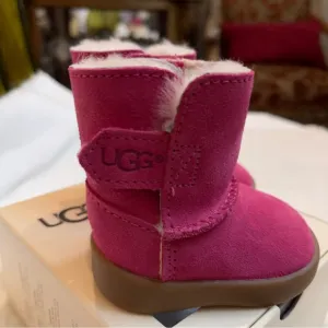 ✅ NEW “UGG®” Keelan Baby Boot (Baby &amp; Walker)