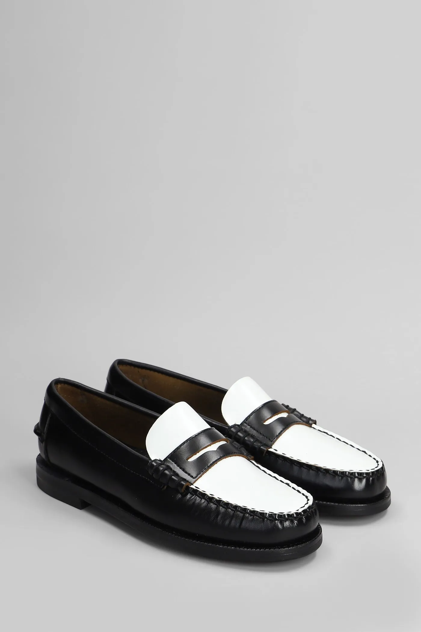 Classic dan Loafers in black leather