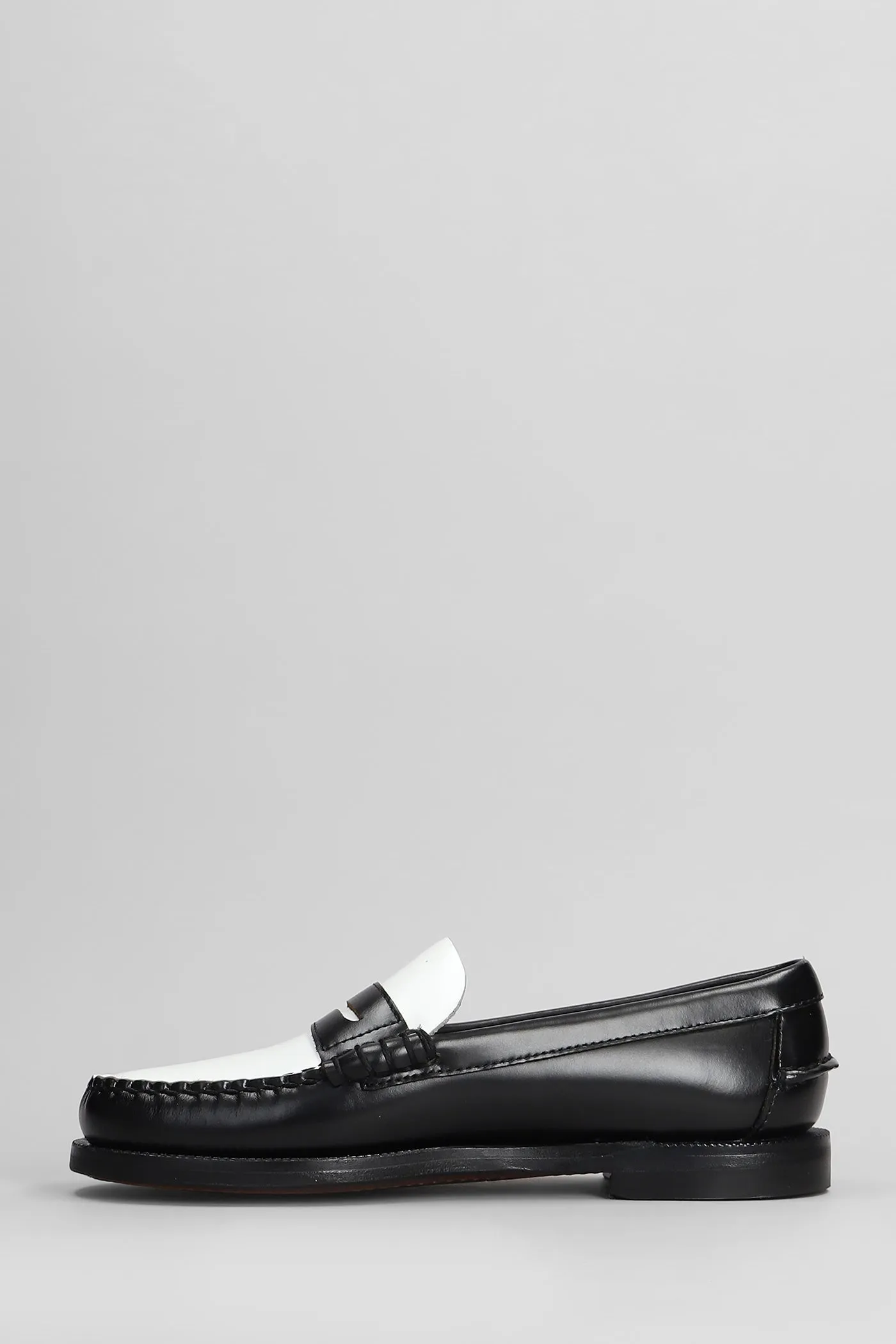 Classic dan Loafers in black leather