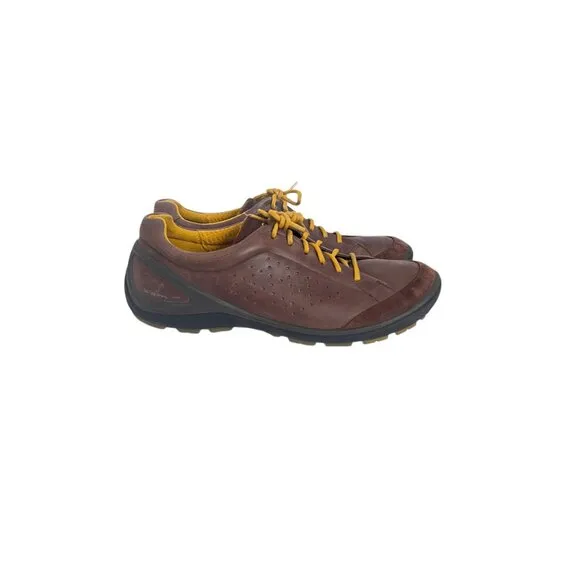 ECCO Biom Natural Motion Walking Shoe