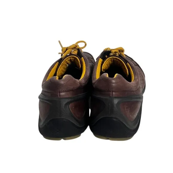 ECCO Biom Natural Motion Walking Shoe