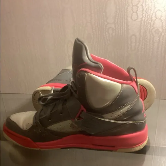 GIRLS GREY &amp; PINK JORDAN FLIGHT SZ  7Y. $50.