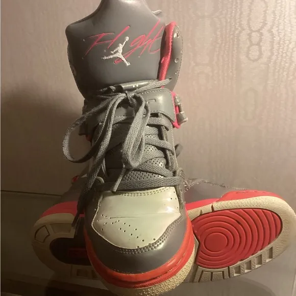 GIRLS GREY &amp; PINK JORDAN FLIGHT SZ  7Y. $50.