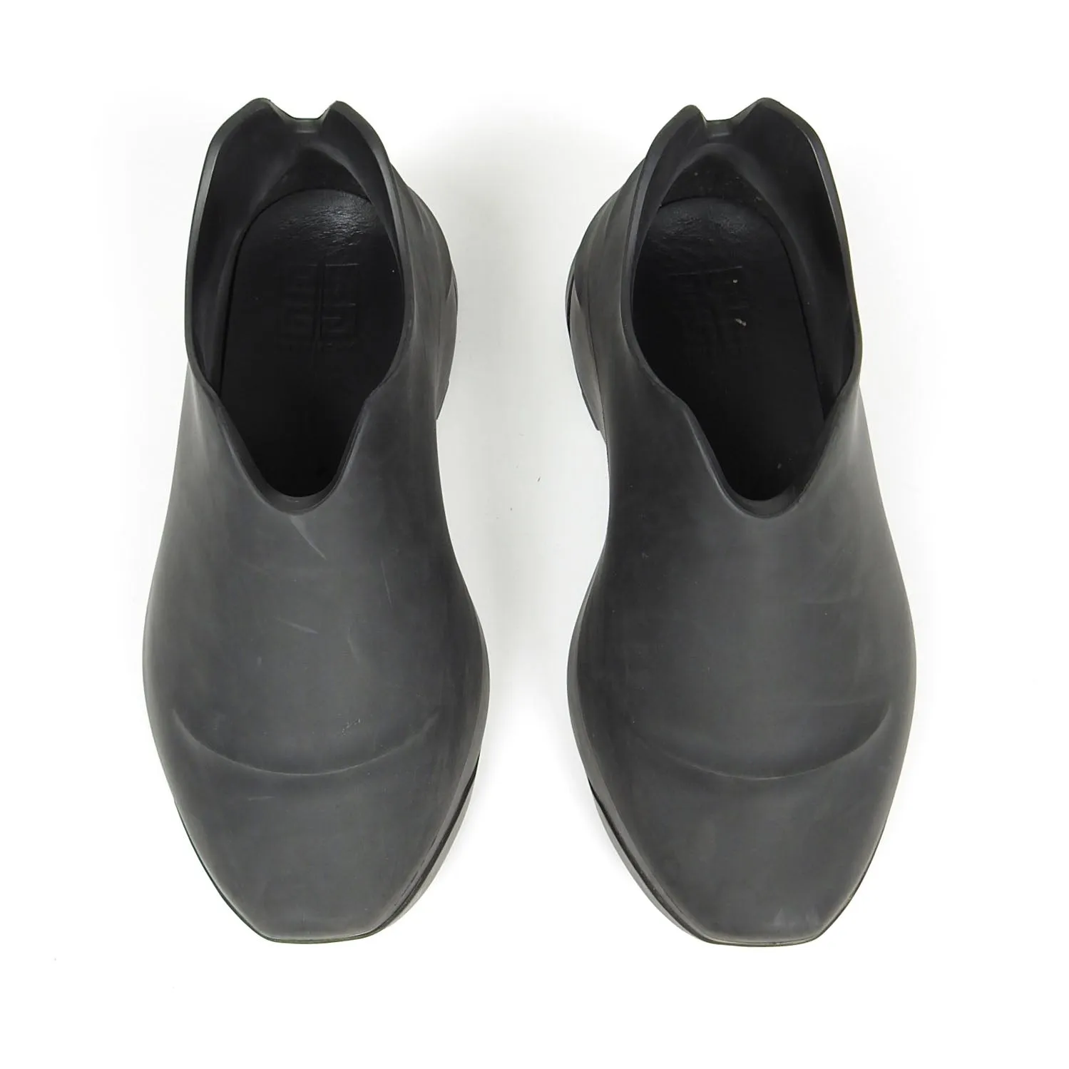 Givenchy Low Show Rubber Sneaker Size 43