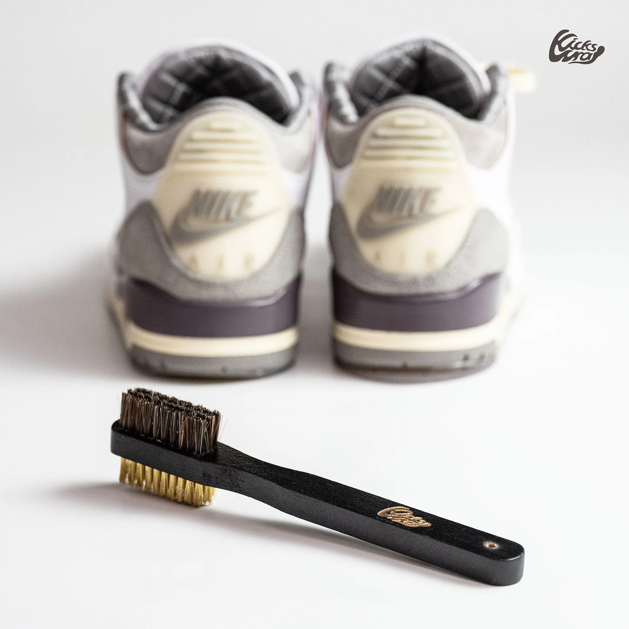 KicksWrap Utility Brush