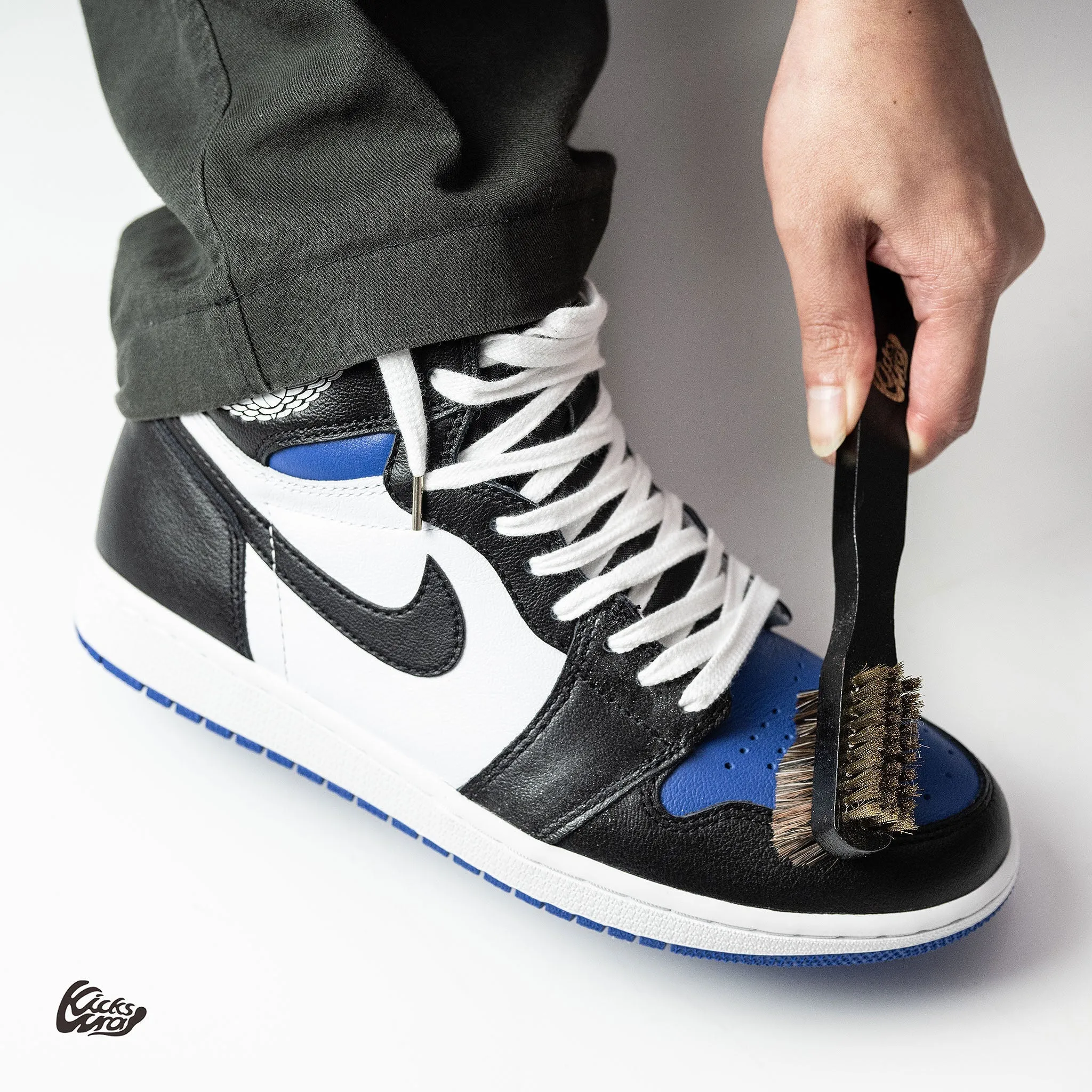 KicksWrap Utility Brush