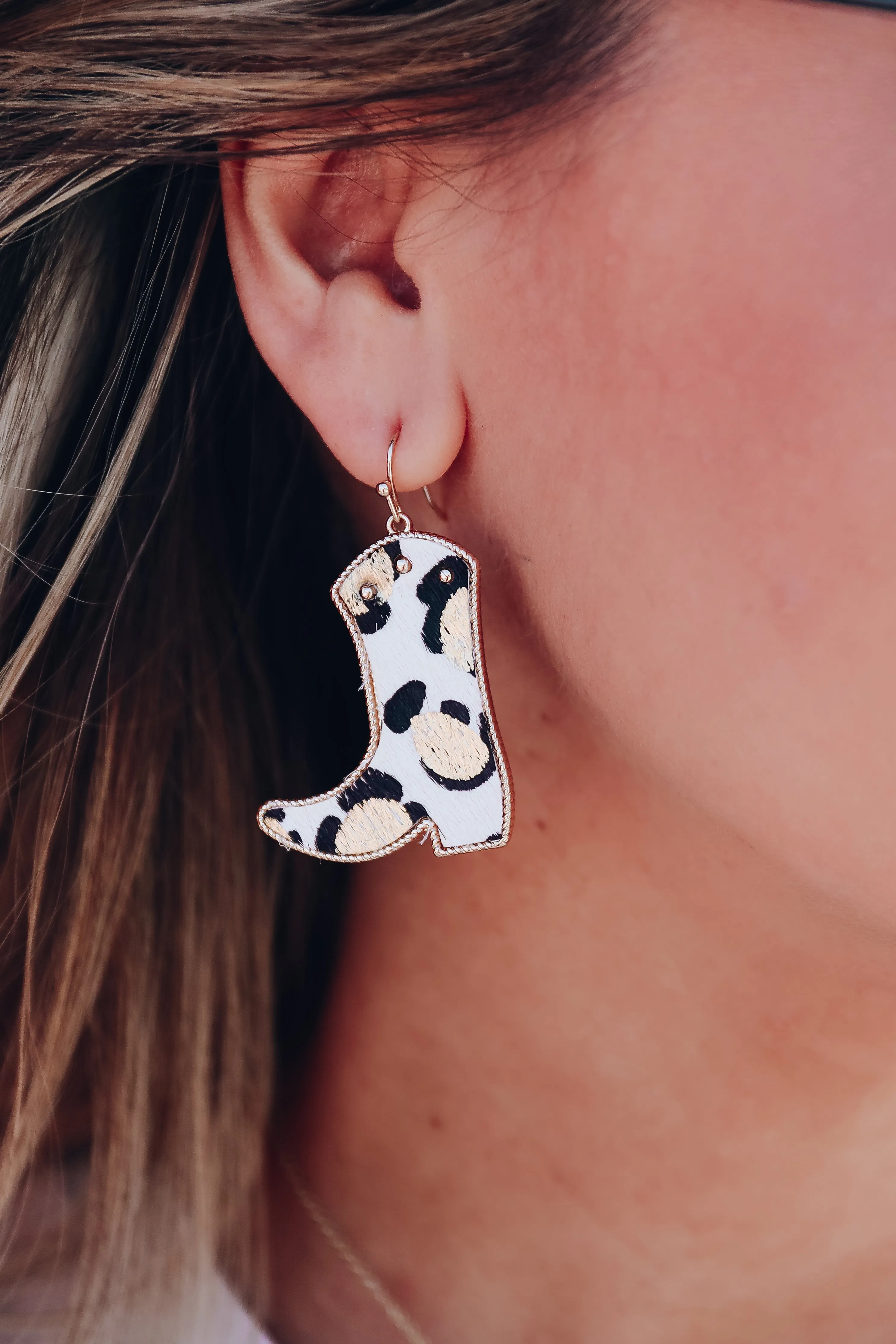 Leopard Fur Boot Earrings - Gold