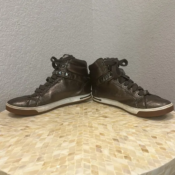Michael Kors high top sneaker size 9.5 M