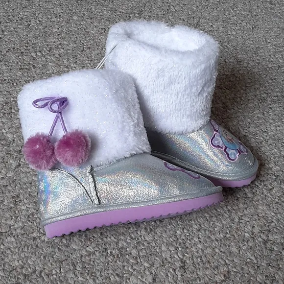 New Disney Frozen 2 Faux Shearling Winter Boot.