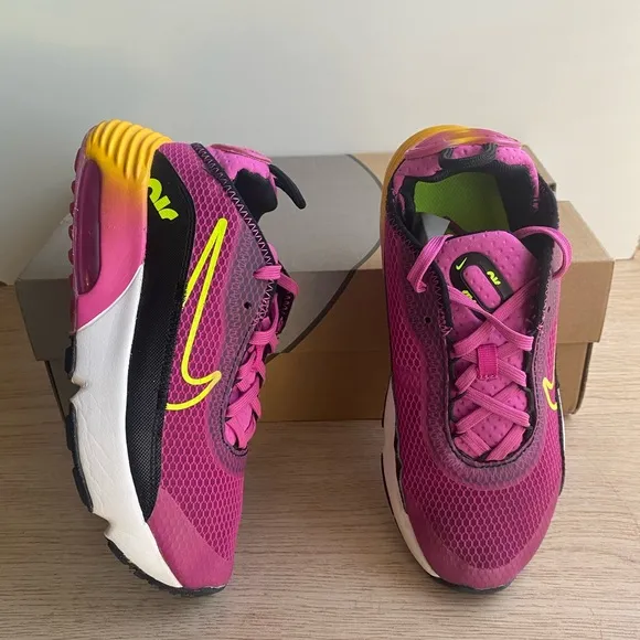 Nike Air Max 2090 Pink Fushia Kids Sneakers- SZ 2 Y