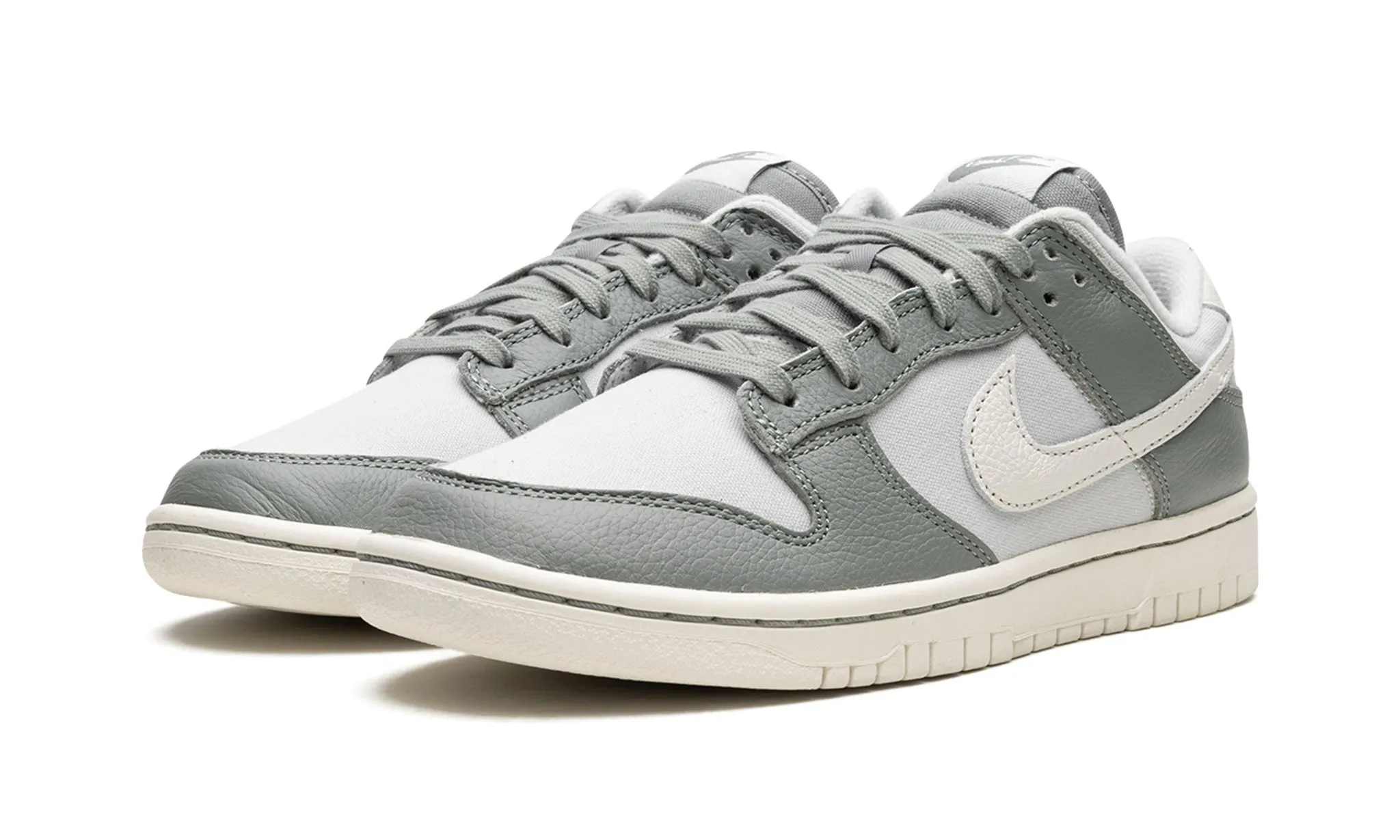 Nike Dunk Low Retro PRM "Mica Green"