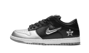 Nike SB x Supreme Dunk Low "Jewel Swoosh" Silver