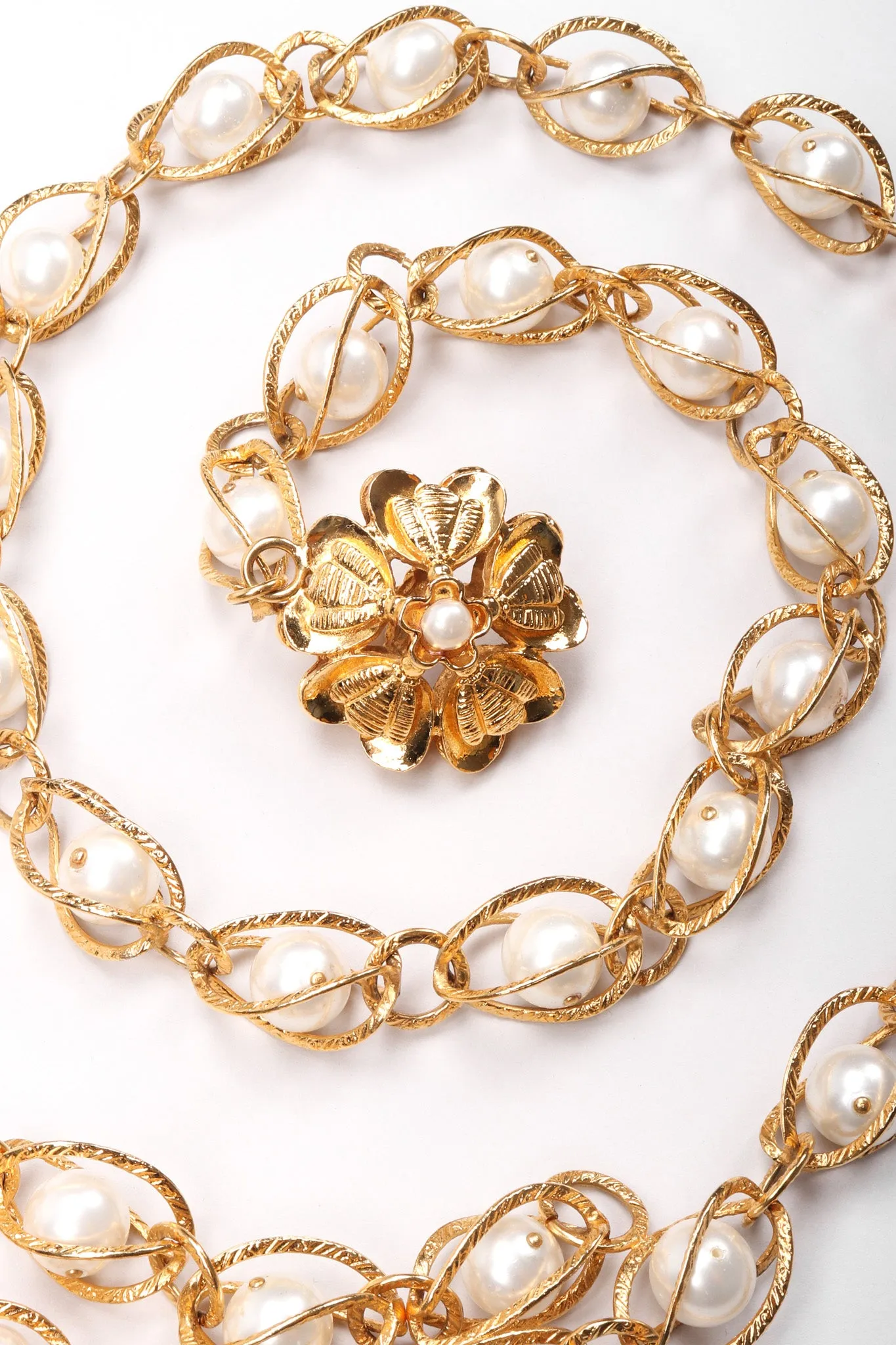 Pearl Cage Chain Belt