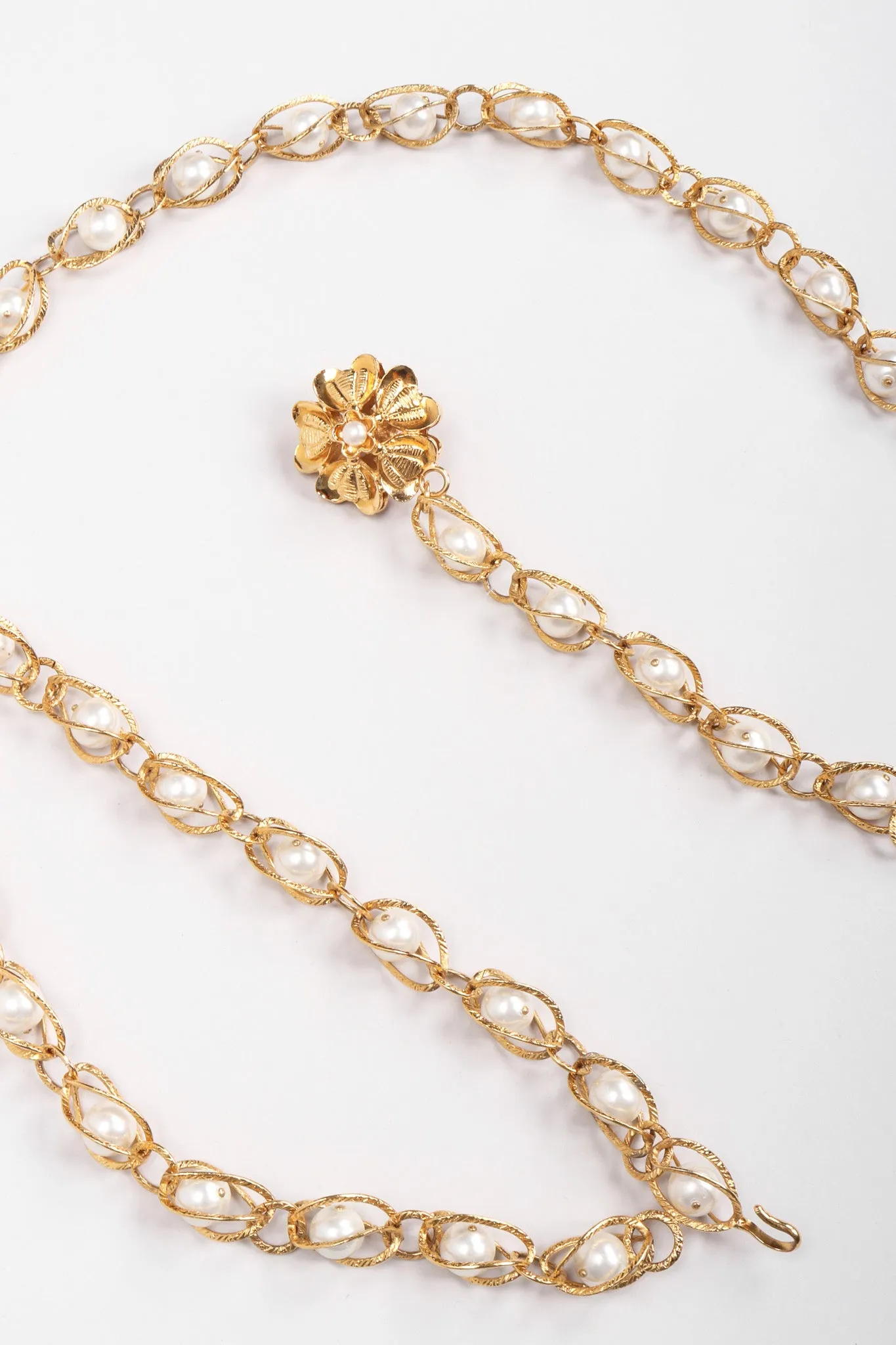 Pearl Cage Chain Belt