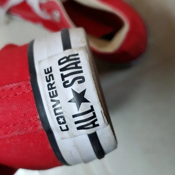 Red Chuck Taylor Converse All-Star high top sneaker size 1.5 (1 1/2)