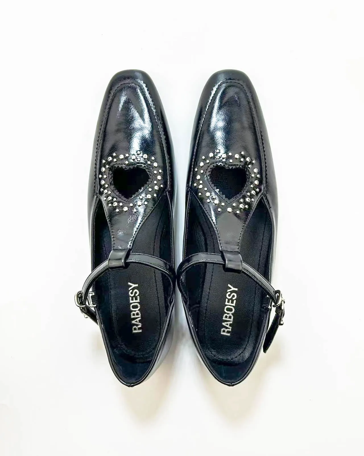 Round Toe Heart Loafers