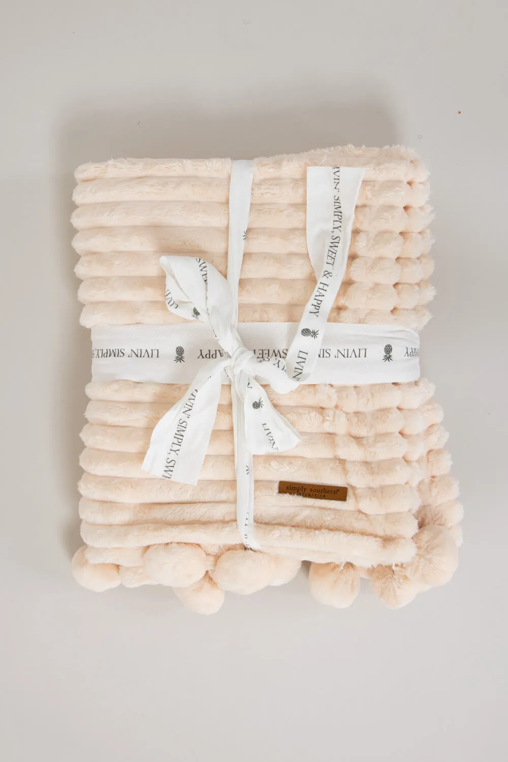 Simply Southern Luxe Pom Pom Throw Blanket in Snow Cream | PP-0224-BLNKT-LUXE-SNOW