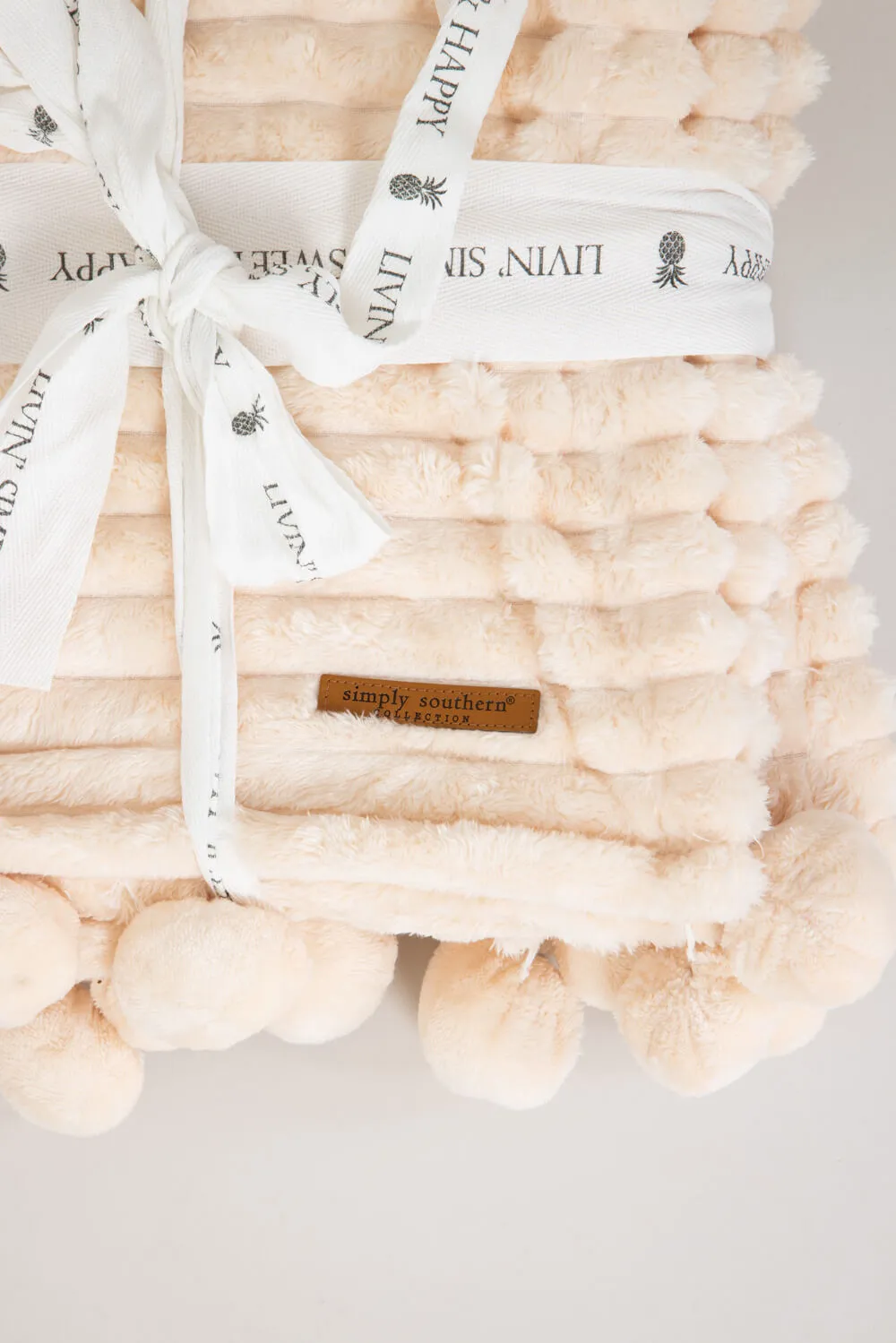 Simply Southern Luxe Pom Pom Throw Blanket in Snow Cream | PP-0224-BLNKT-LUXE-SNOW