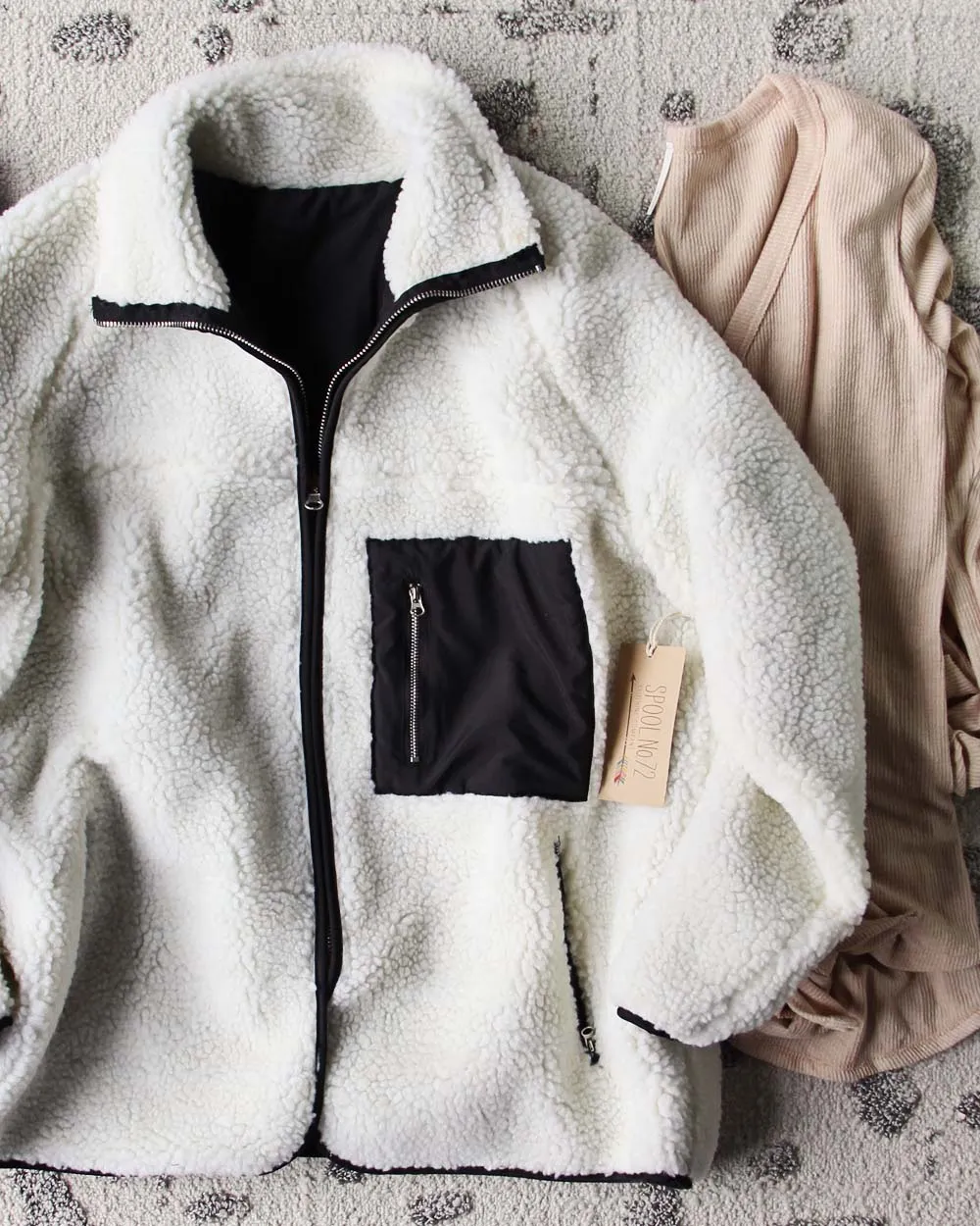 Snowy Treck Coat