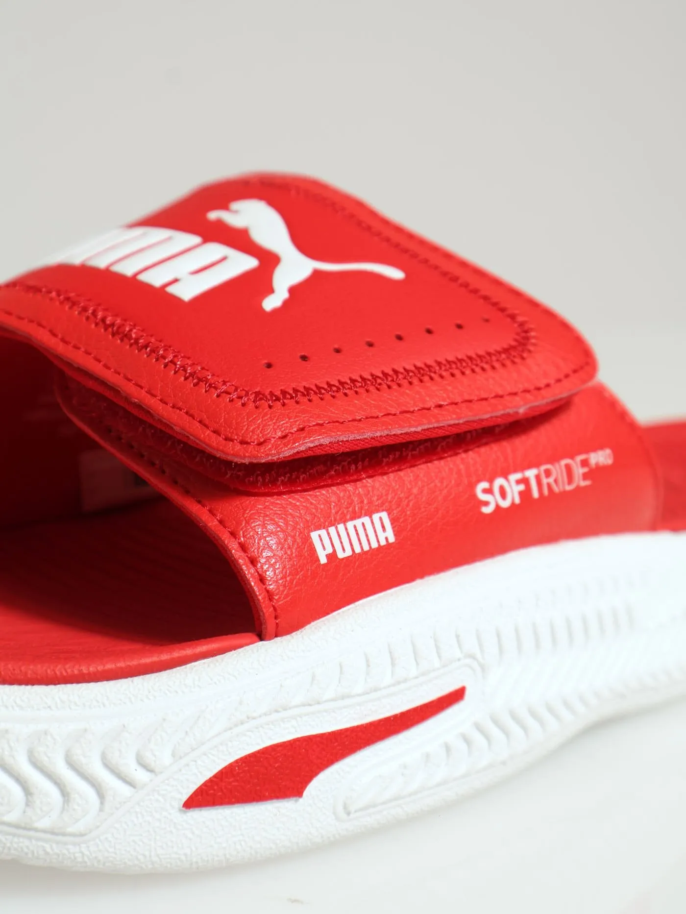 Softride 24 Open Toe Slide - White/Red