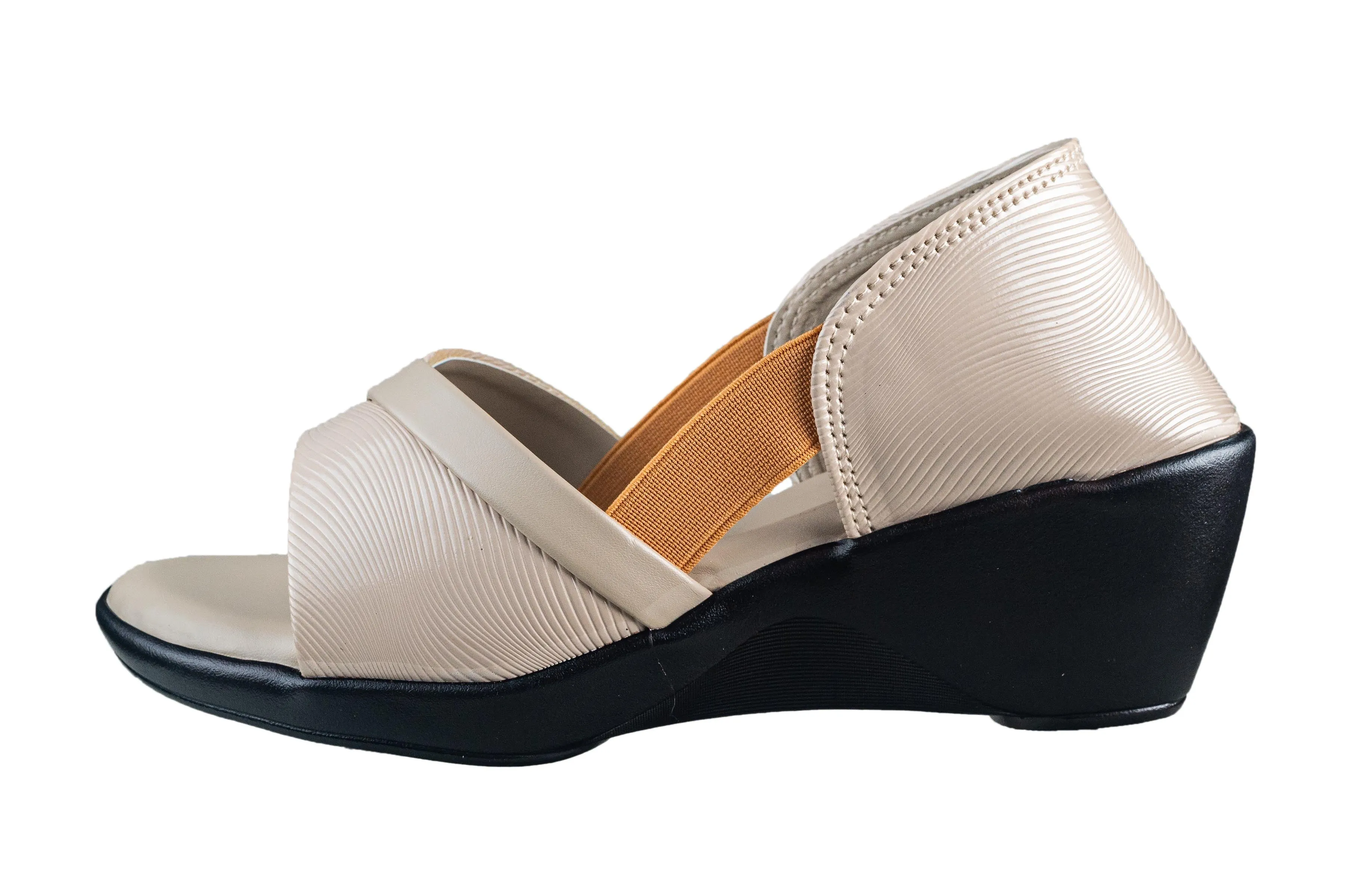 Trendz Ladies Cream Sandal (Trnz S 240843)
