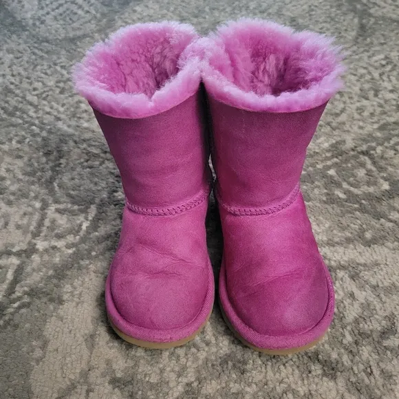 Ugg Kid’s Bailey Bow II Boot Purple Ruby size 9