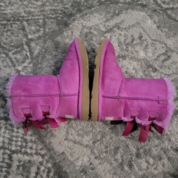 Ugg Kid’s Bailey Bow II Boot Purple Ruby size 9