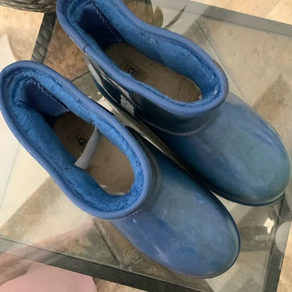 UGG KIDS MINI LOGO RAINBOOT
