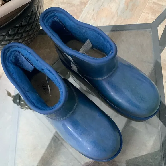 UGG KIDS MINI LOGO RAINBOOT