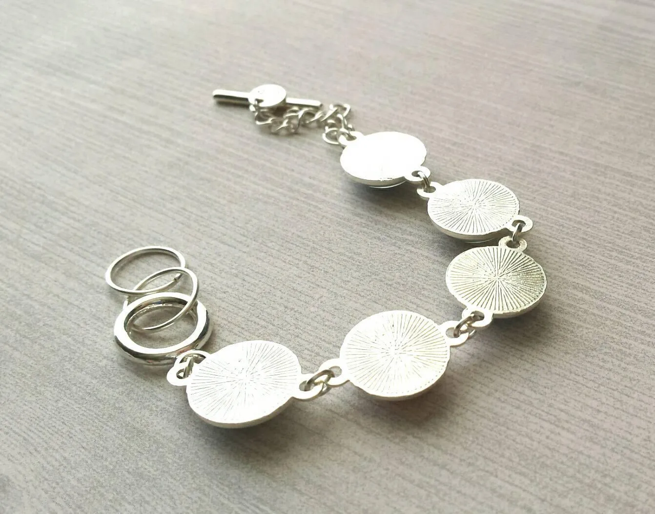 Winter Bracelet, Christmas bracelet, Xmas bracelet, silver Christmas bracelet, Christmas charm bracelet, cable knit charm, bear charm, plaid
