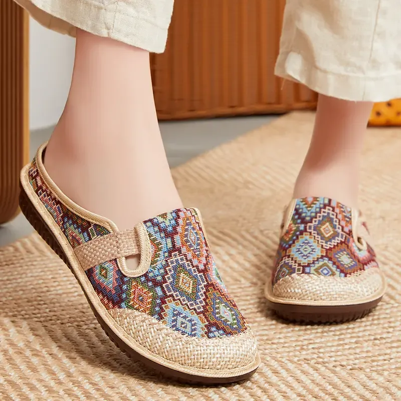 Zana | Embroidered Aztec Pattern Design Sandal